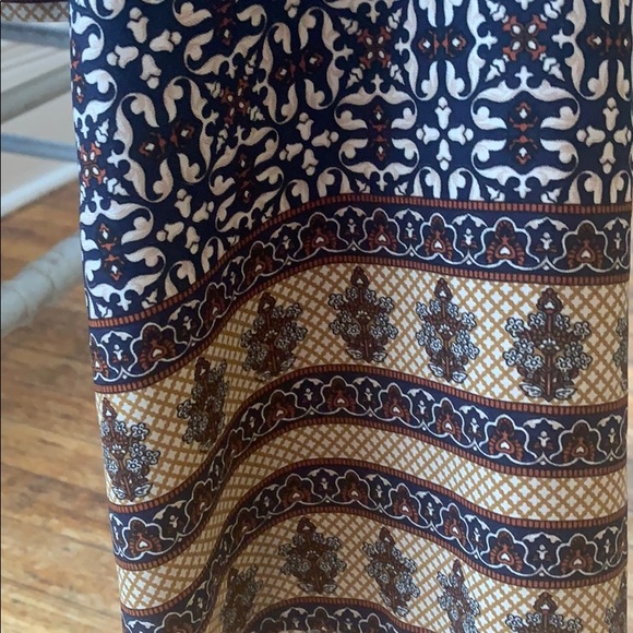 Boho, Open-Back Crop Top - Picture 2 of 4